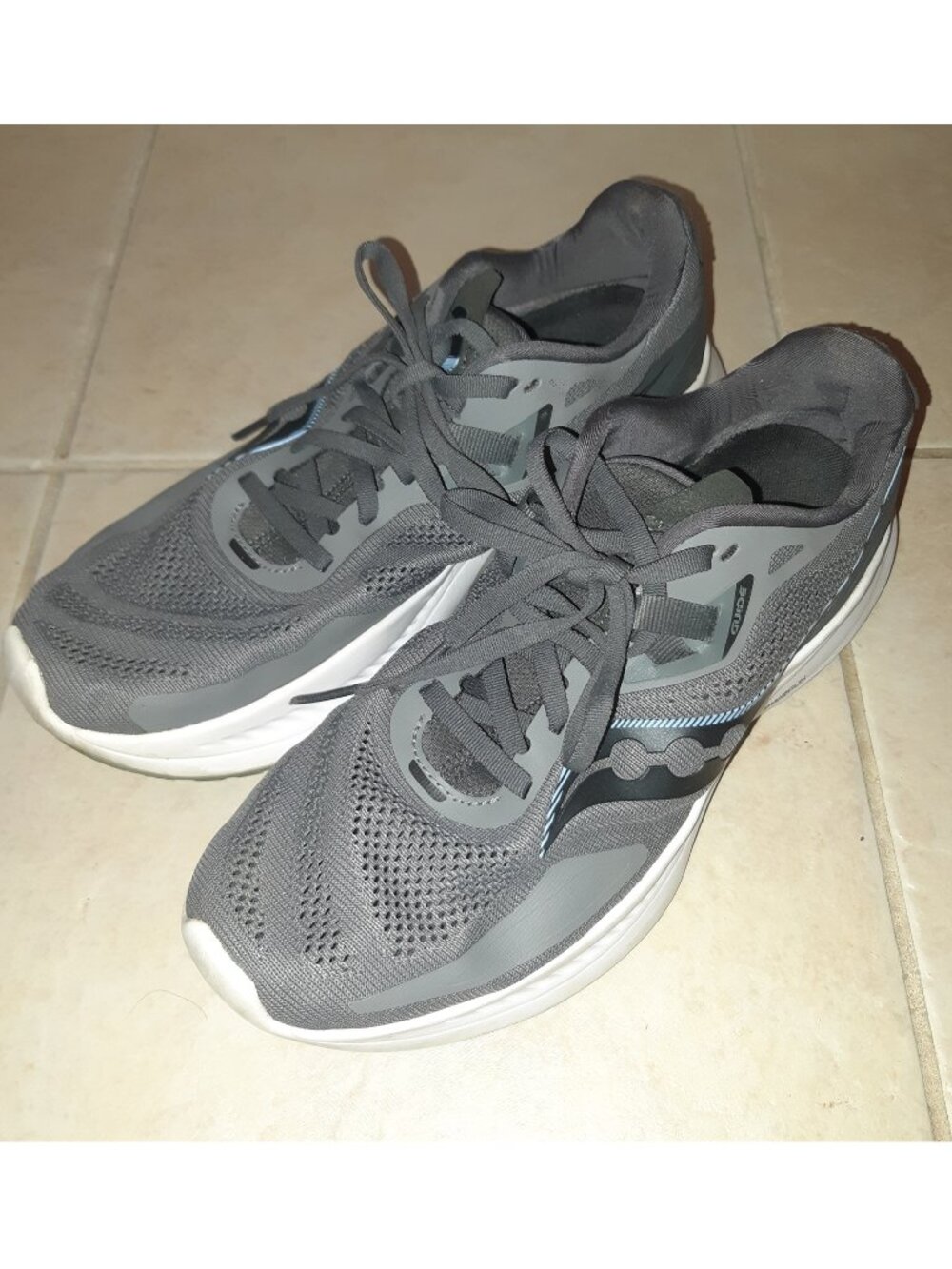Saucony Guide 15 Women's Athletic Shoes Gray Size: 9.5